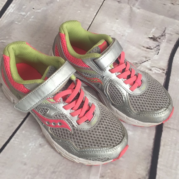 Saucony cohesion 10 sneaker in size 1M - Picture 2 of 15